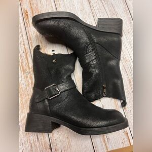 Women’s Black Ankle Suede Boots